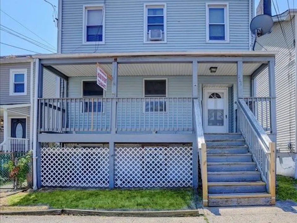 111 John St