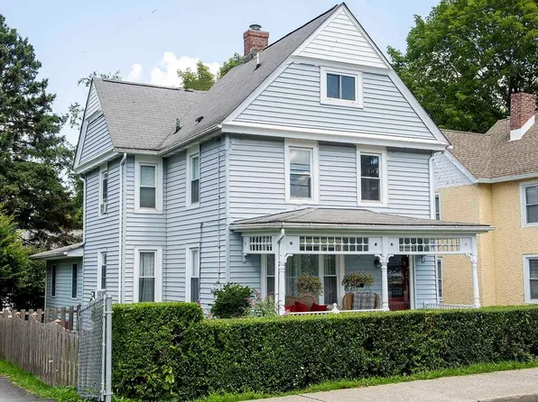 11 ALDEN Place, Millbrook, NY 12545