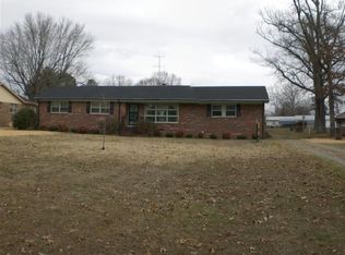 508 Wanda Ln, Tullahoma, TN 37388