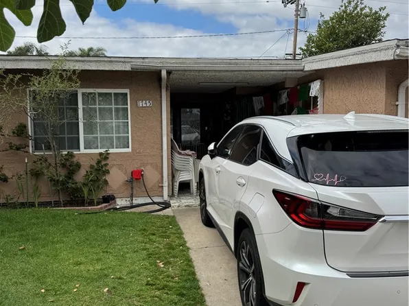 1745 Raymar St, Santa Ana, CA 92703