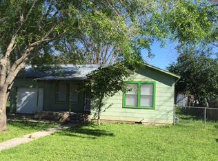 340 Taft St, Seguin, TX 78155