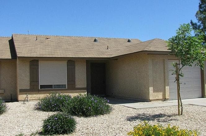 1st image of 2943 E Isabella Ave