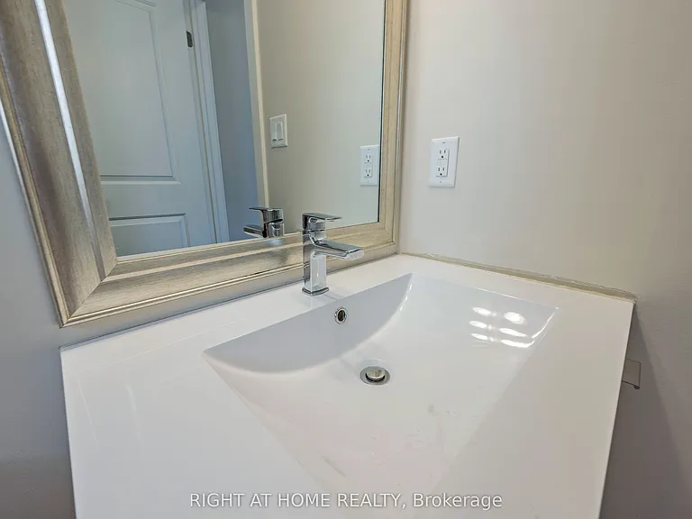 1960 Dalmagarry Rd #34 — Photo 17