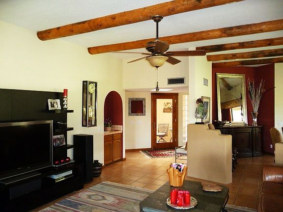 4th image of 531 Cocula Ave