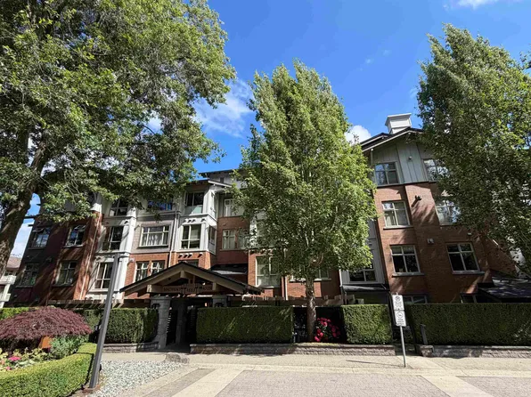 4883 Maclure Mews #103, Vancouver, BC V6J 5M8