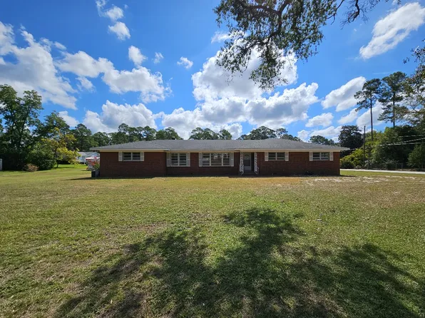 710 N Main St, Statesboro, GA 30458