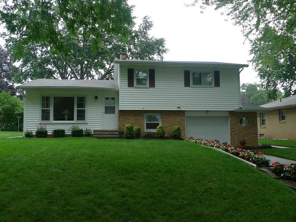 1st image of 2147 Apple Ave NW