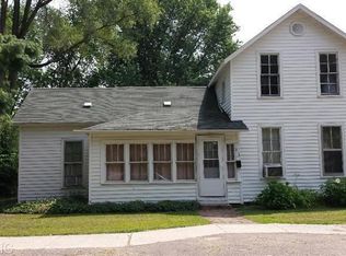 213 S Haver St, Hartford, MI 49057