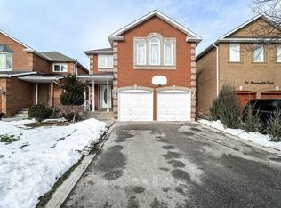 94 Ravenscliffe Ct, Brampton, ON L6X4P1