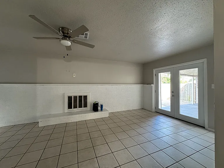 3114 Kleinmann Ave — Photo 7
