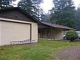 Detached garage w/ MIL room inside