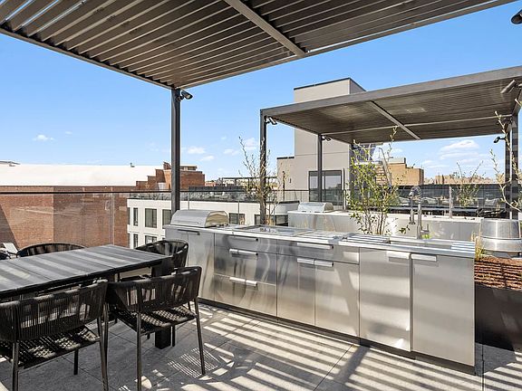 4th image of 2363 Bedford Ave #4AT