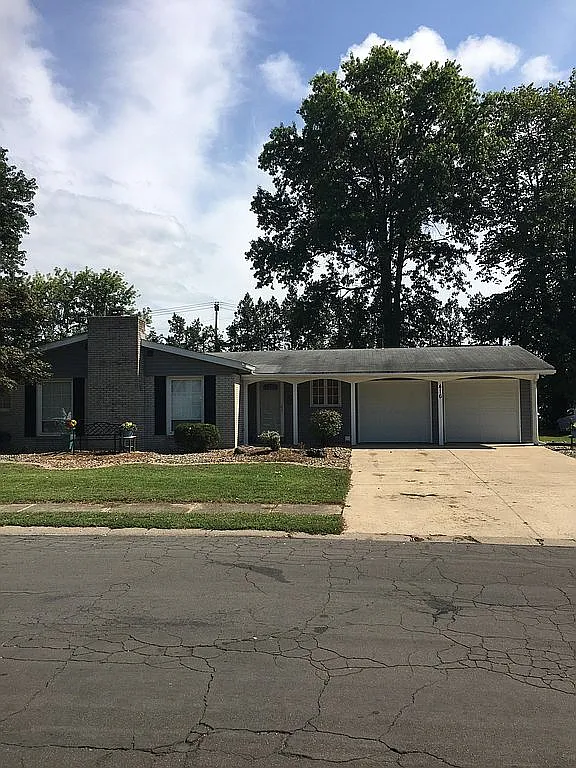 416 Harvard Dr photo 1