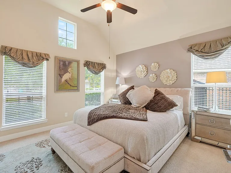 55 S Victoriana Cir — Photo 31