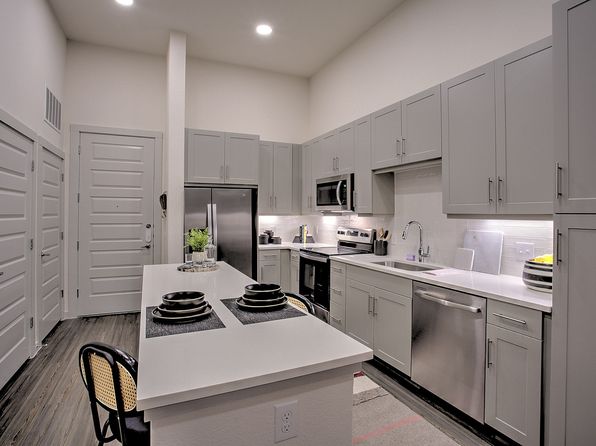 4302 Ross Ave APT 4053
