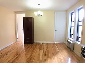 Rented by Uptown Flats LLC