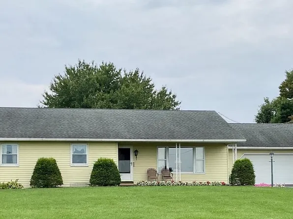 1127 Landisville Rd, Manheim, PA 17545