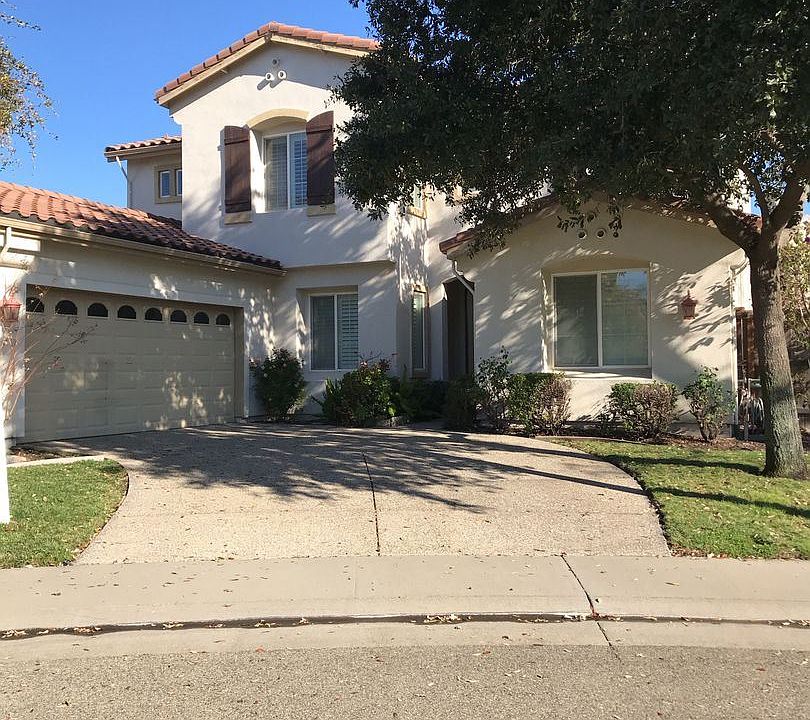 1st image of 281 Aerie Ct