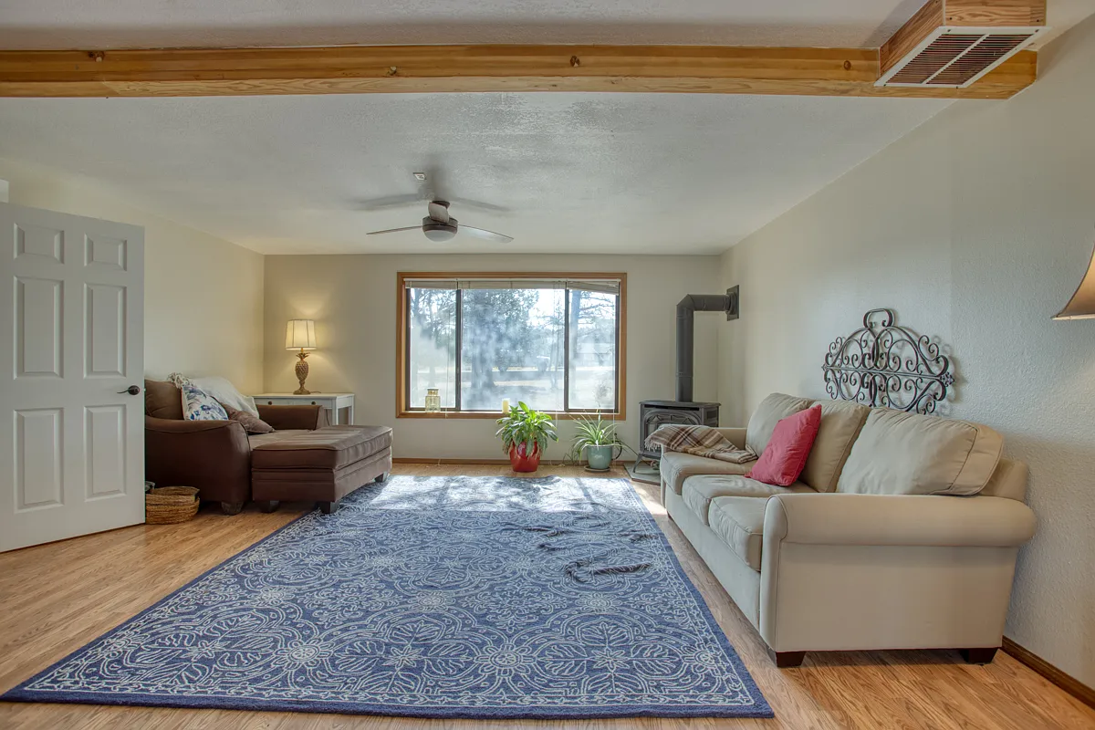 Studio, 400 sqft, $990 — Photo 4