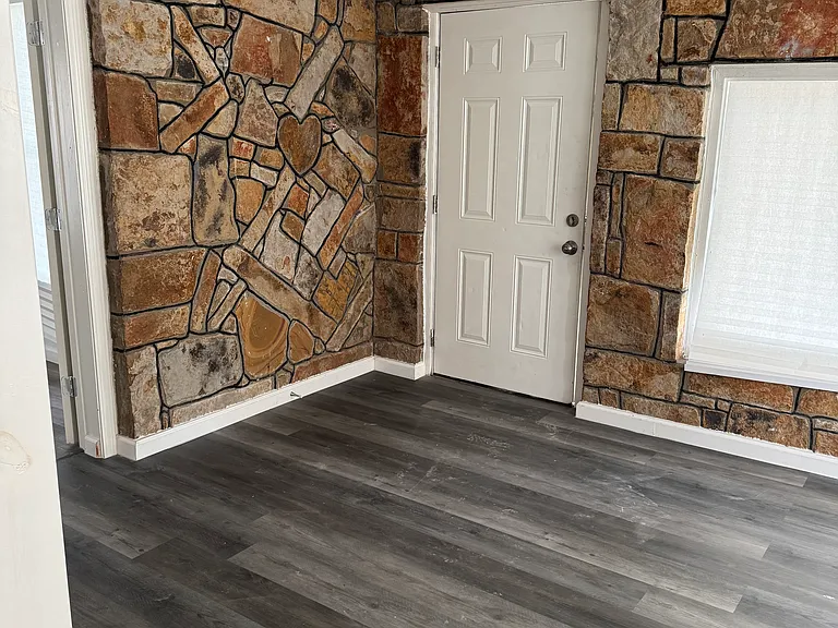 910 Elizabeth St #902 — Photo 9