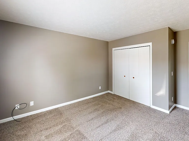 Elston Point — Photo 27