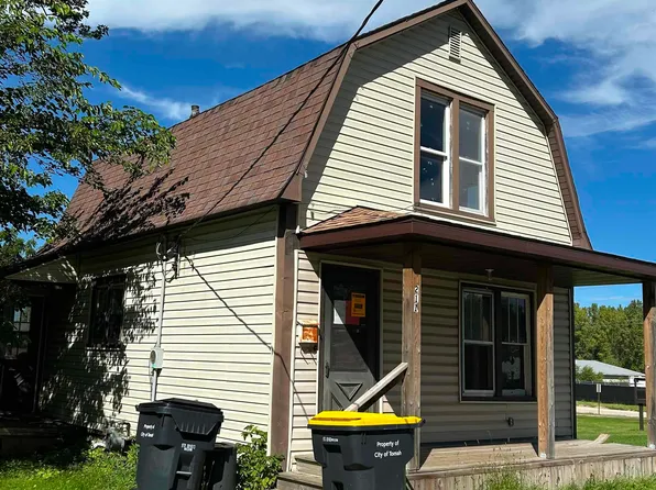 211 Glendale Ave, Tomah, WI 54660