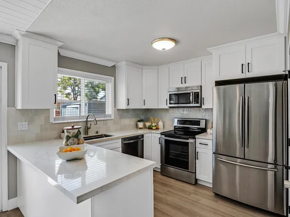 1323 Spring Valley Cmn, Livermore, CA 94551