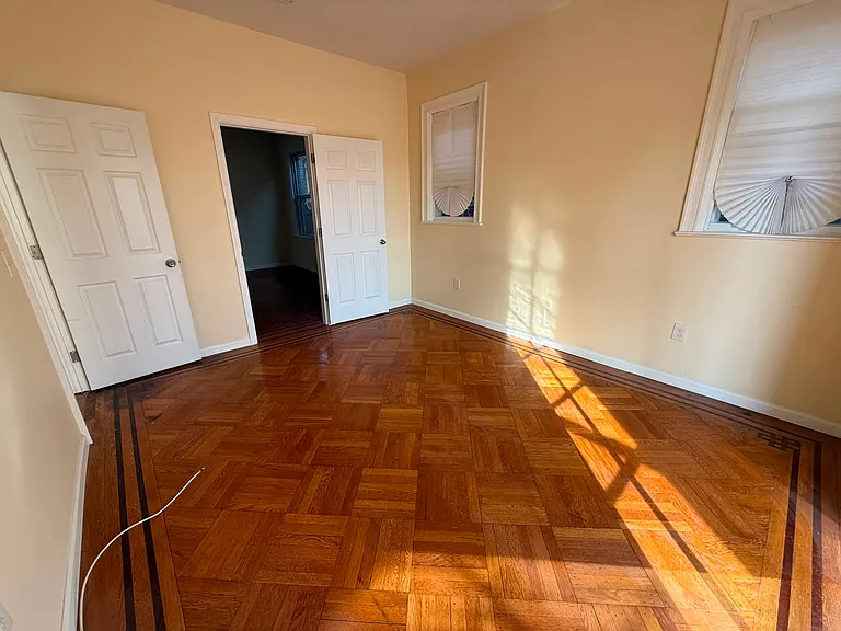 198 Danforth Ave #2E — Photo 7