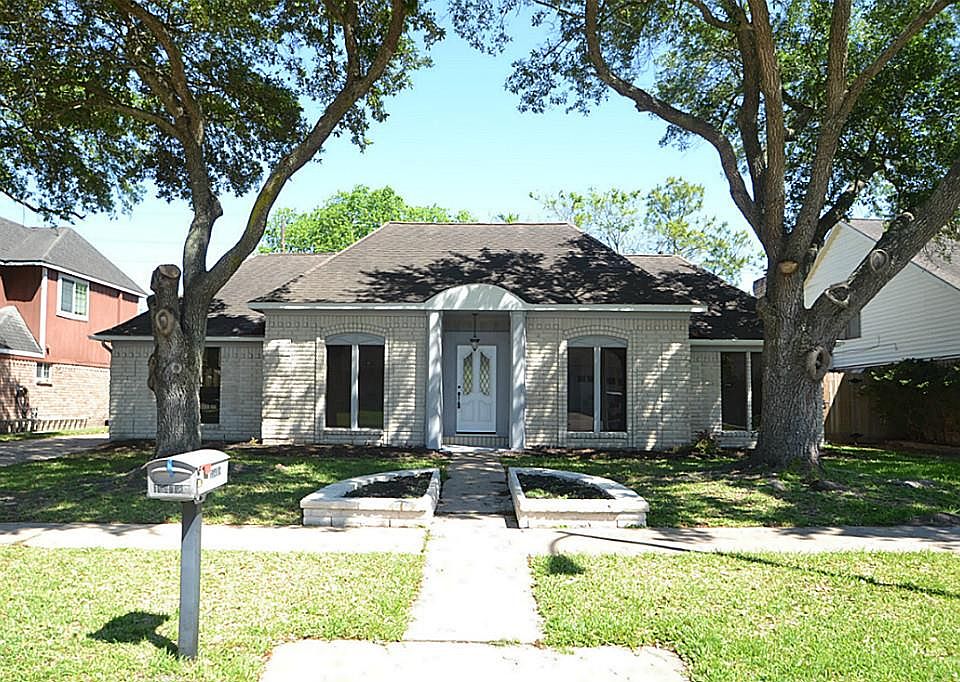1st image of 15418 Paladora Dr