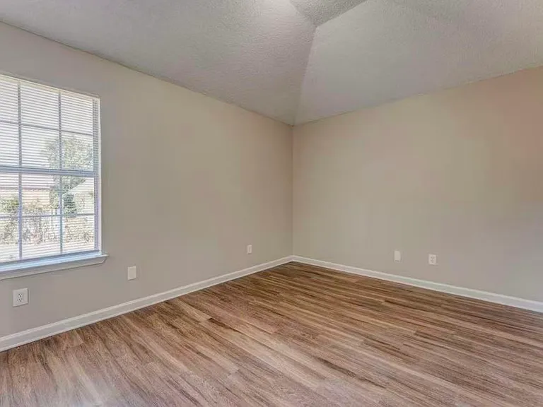 5540 Angelace Dr S — Photo 17