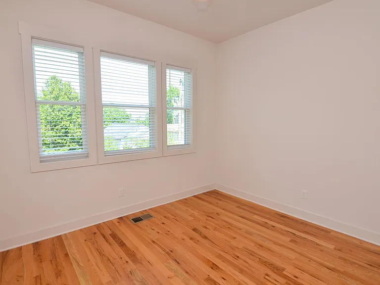 411 McAdoo Ave — Photo 15