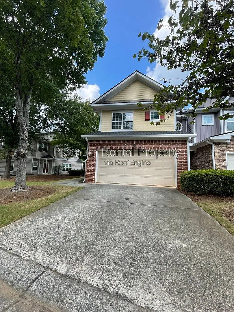 3 bed, 2.5 bath, 2069 sqft, $2,375 — Photo 4