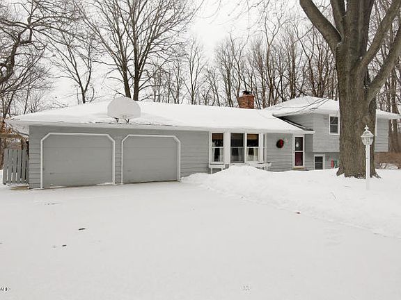 2nd image of 8186 Lake Vista Dr