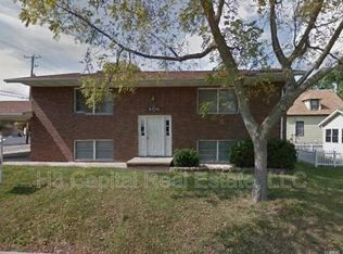 806 Olive St #3, Highland, IL