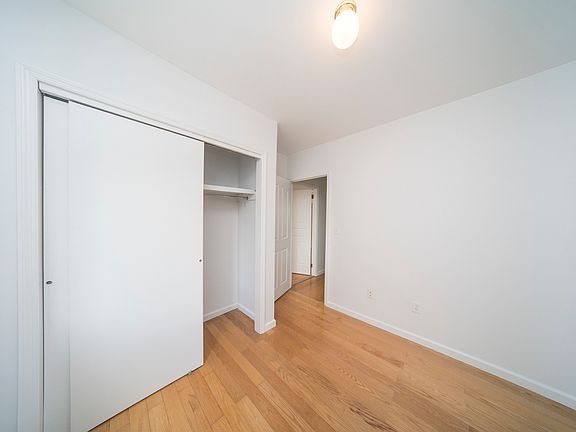 5th image of 283 Nassau Ave #2L