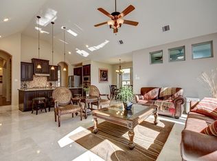 31 Witherbee Pl, The Woodlands, TX 77375