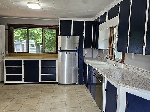 2nd image of 85 Sanborn St #2