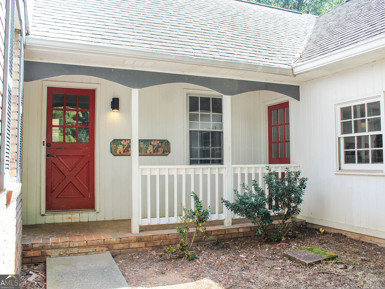 3 bed, 2.0 bath, 2088 sqft, $2,995 — Photo 4