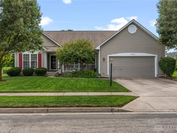 1086 Deercreek Dr, Fairborn, OH 45324