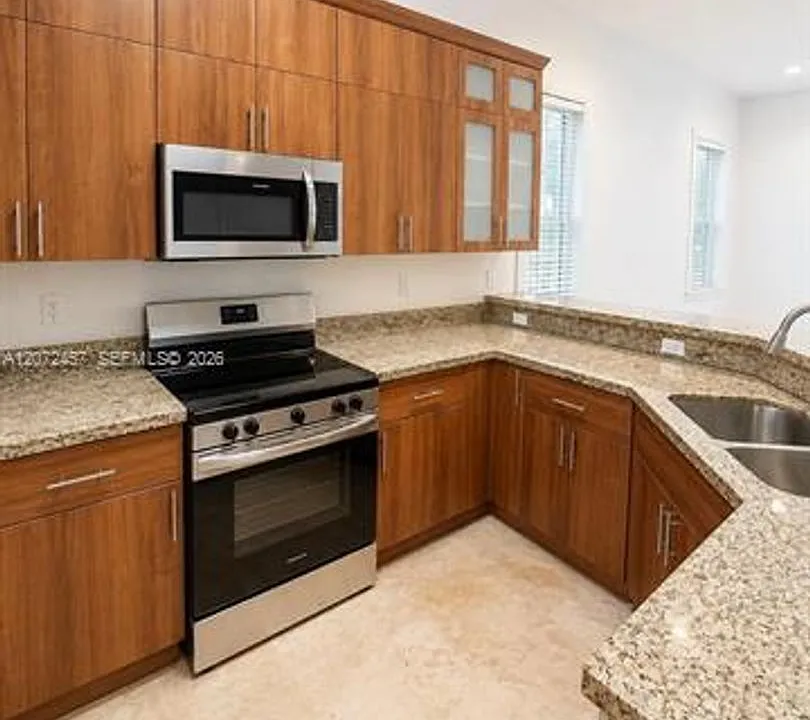 2286 SW 16th Ct #Townhouse 2286