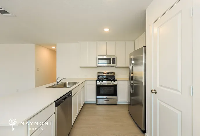 747 Thea Meadows — Photo 10