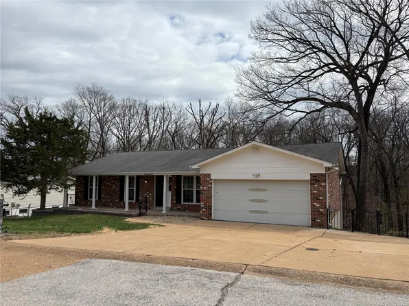 1962 Forest Haven Dr, Imperial, MO 63052