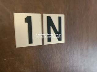 813 Washington St APT 1N, Evanston, IL 60202