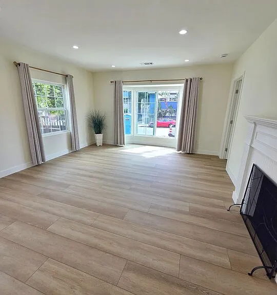 1165 Stanford St #1 — Photo 3