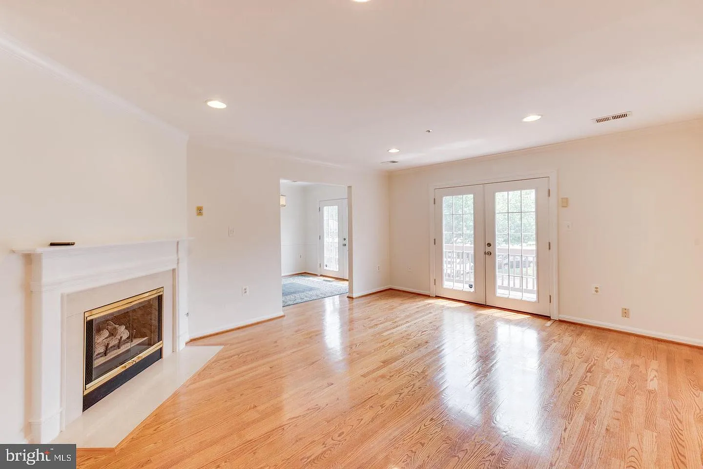 4 bed, 2.5 bath, 1478 sqft, $3,200 — Photo 2