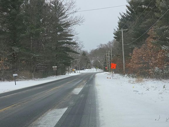 5th image of 1495 Lakewood Rd