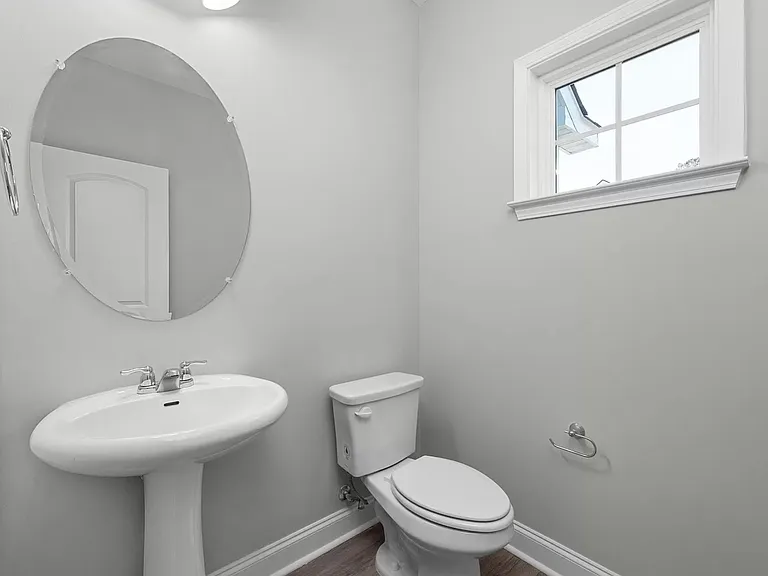 537 Oxbow Dr — Photo 6
