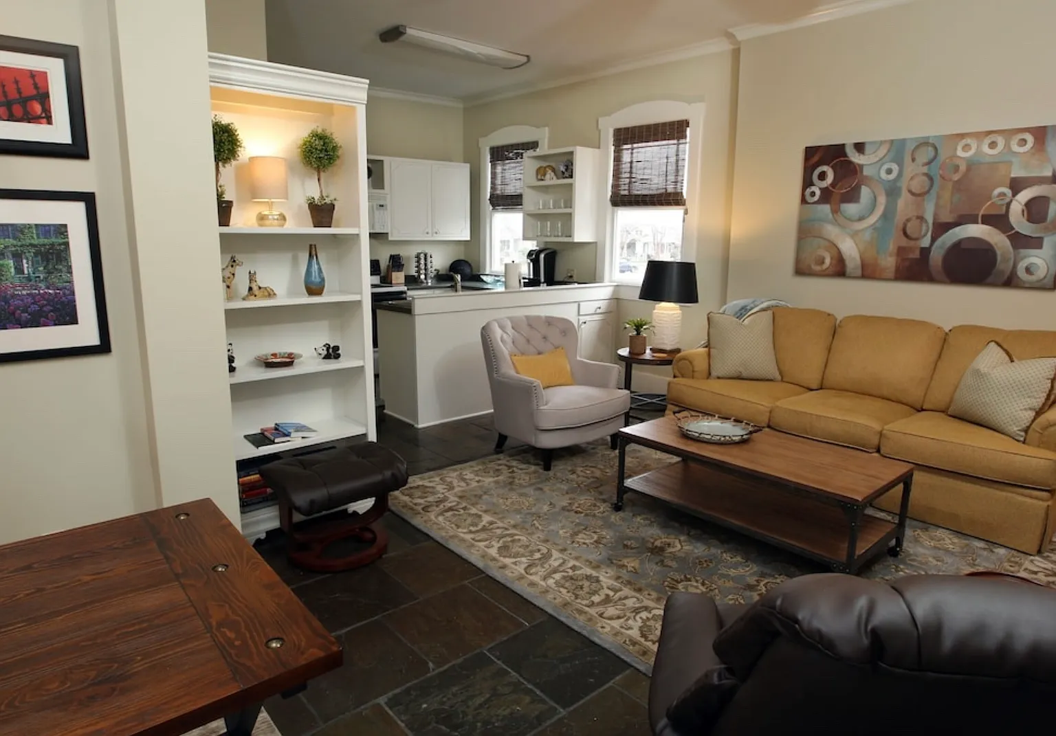 2 bed, 1100 sqft, $1,695 — Photo 1