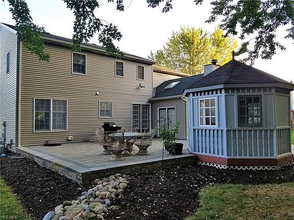 2nd image of 33324 Chatham Dr