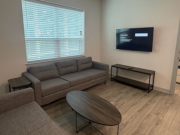 3rd image of 3834 Forest Park Ave #206